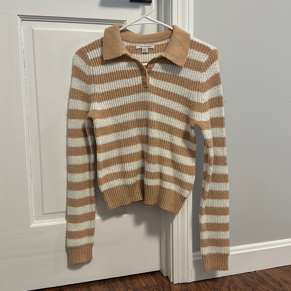 Small American Eagle Sweater